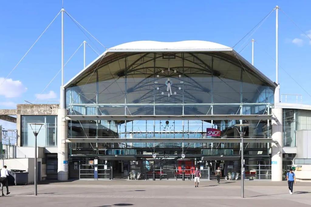 Superbe T2 Proche De La Gare Rer Tgv Massy Palaiseau Apartman Kültér fotó